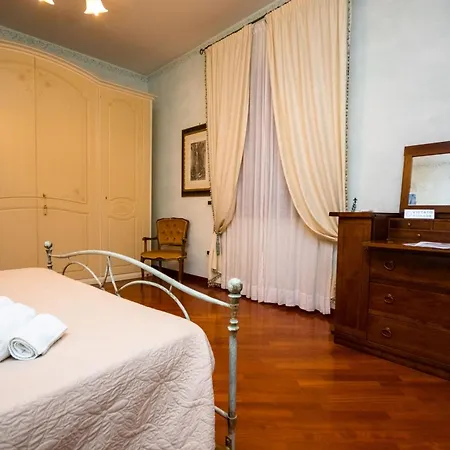 Dell'aviatore Bed and breakfast San Liberato
