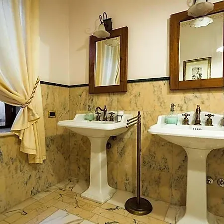 Dell'aviatore Bed & Breakfast San Liberato
